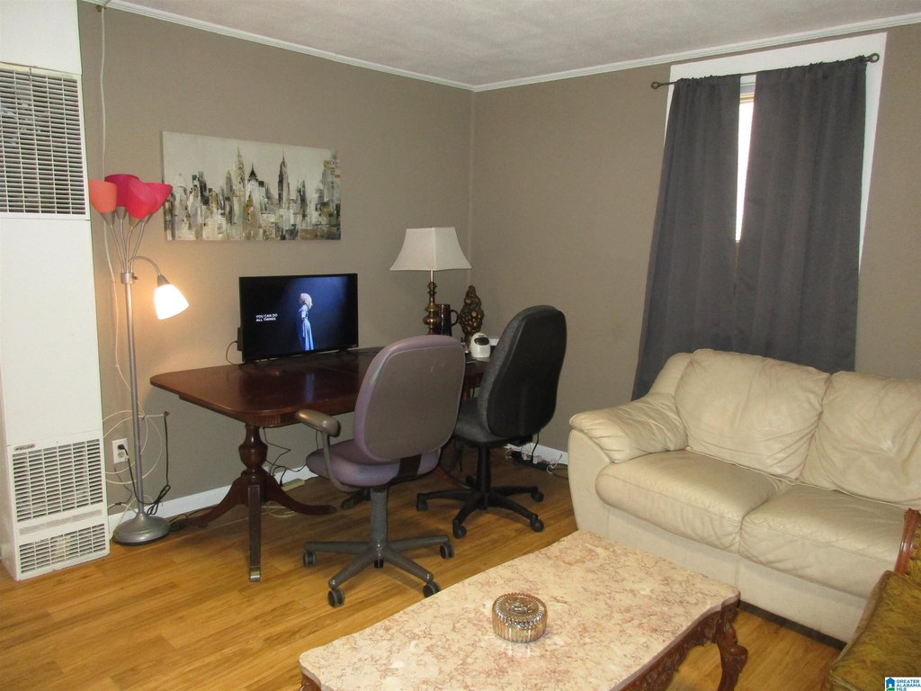 Picture 3