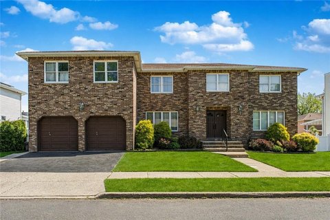 Staten Island Two-Family Colonial