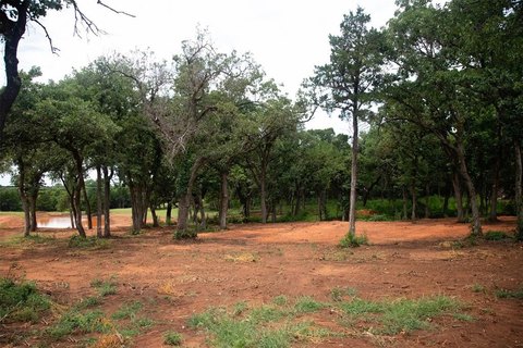 LAND - Guthrie, OK