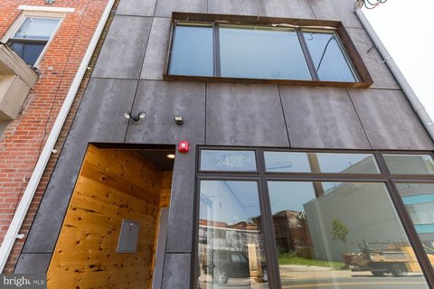 Fishtown Mixed-Use Triplex with City Views