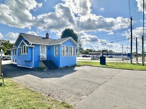 Commercial Building on Michigan Avenue