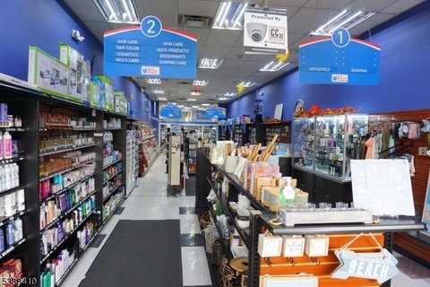 High-Traffic Commercial Unit for Lease