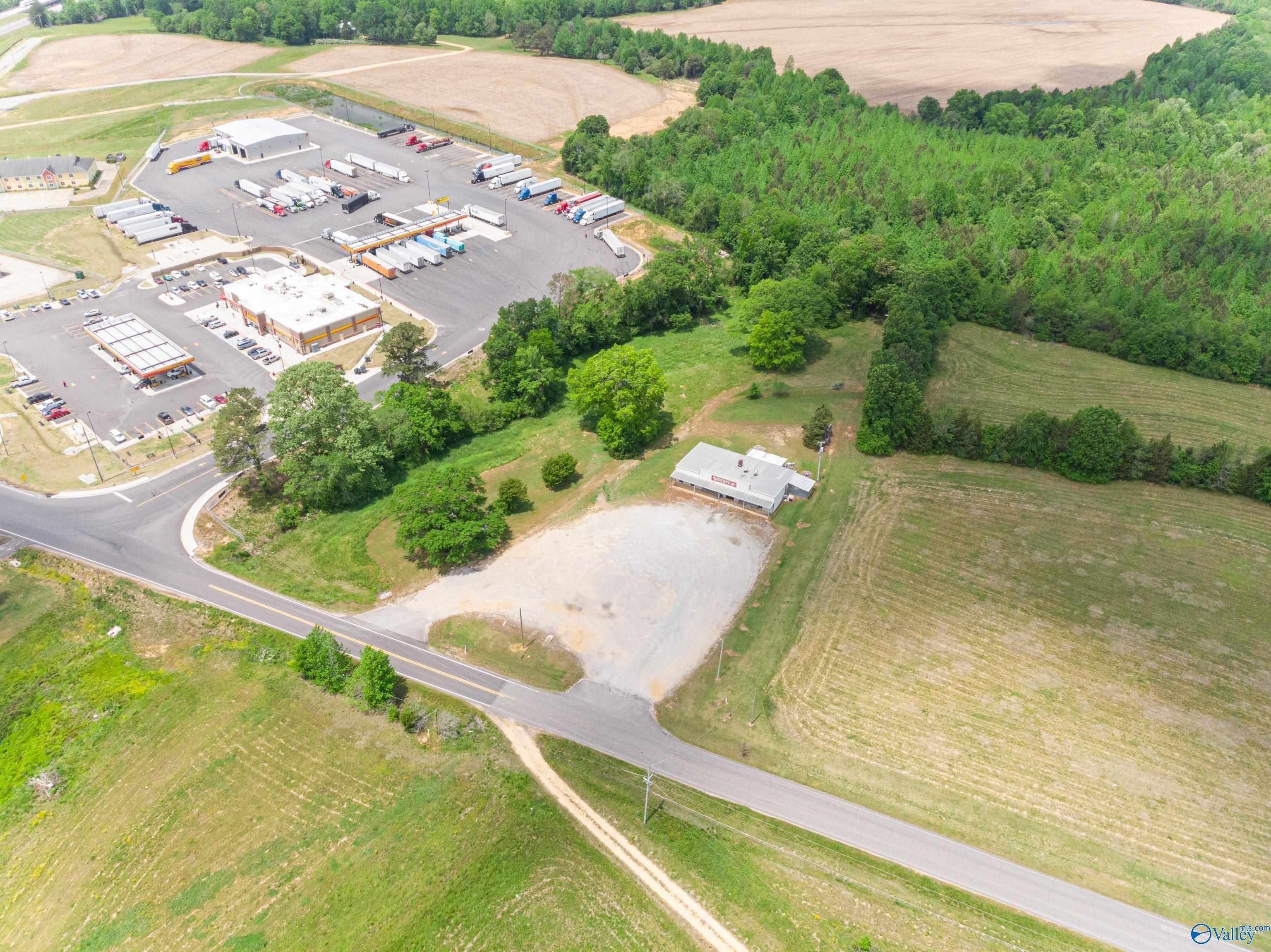 Commercial Land in Hamilton, AL