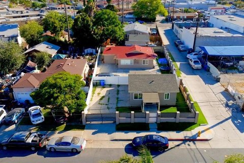 Duplex With Private Yards