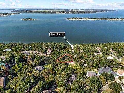 Waterview Land in Russwood