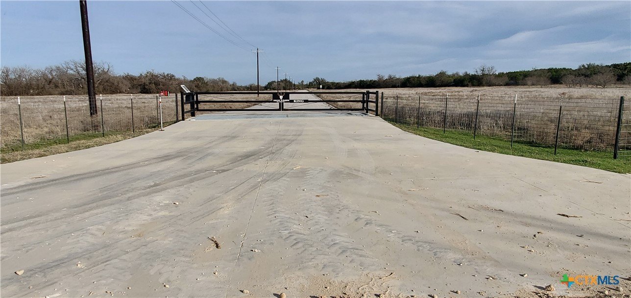 5.27 Acres in High Creek Ranch