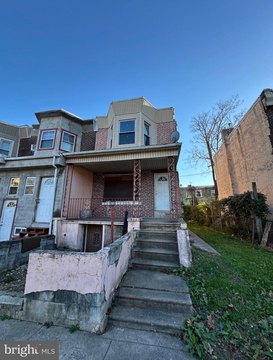 Brick Duplex With Basement