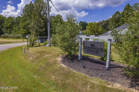 Residential Land in Henderson, TN