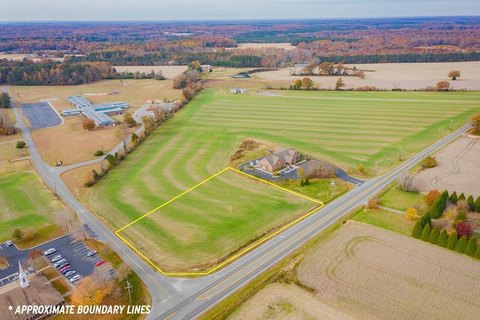 Corner Lot in Kilmarnock, VA