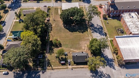 Land, Sheffield, AL