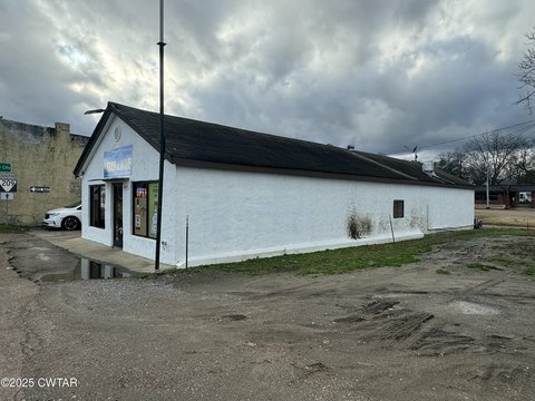 Retail Storefront in Gates, TN