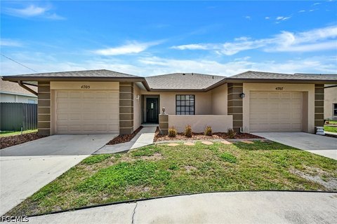Well-Maintained Duplex in Southwest Cape
