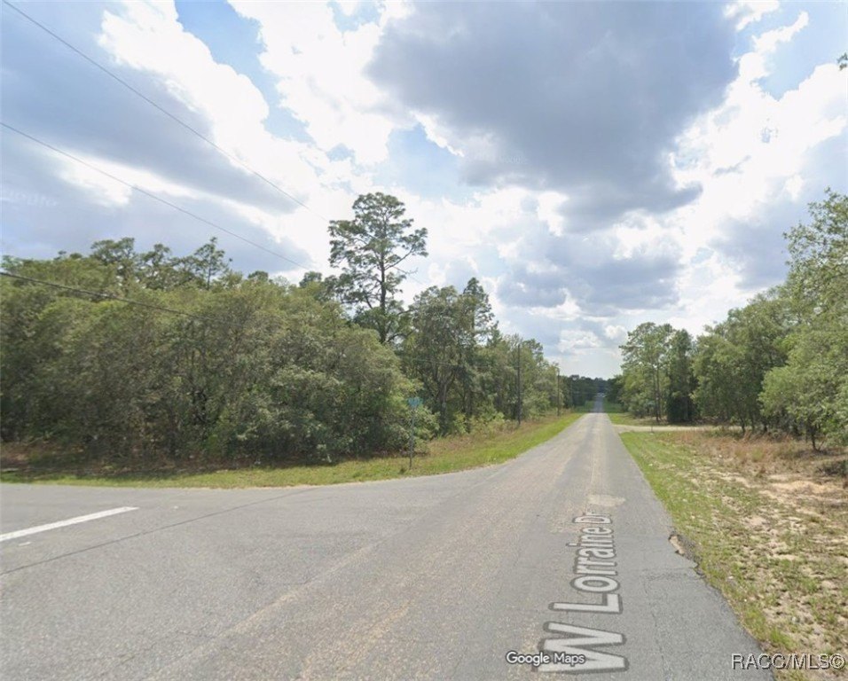 Oversized Corner Lot in Florida