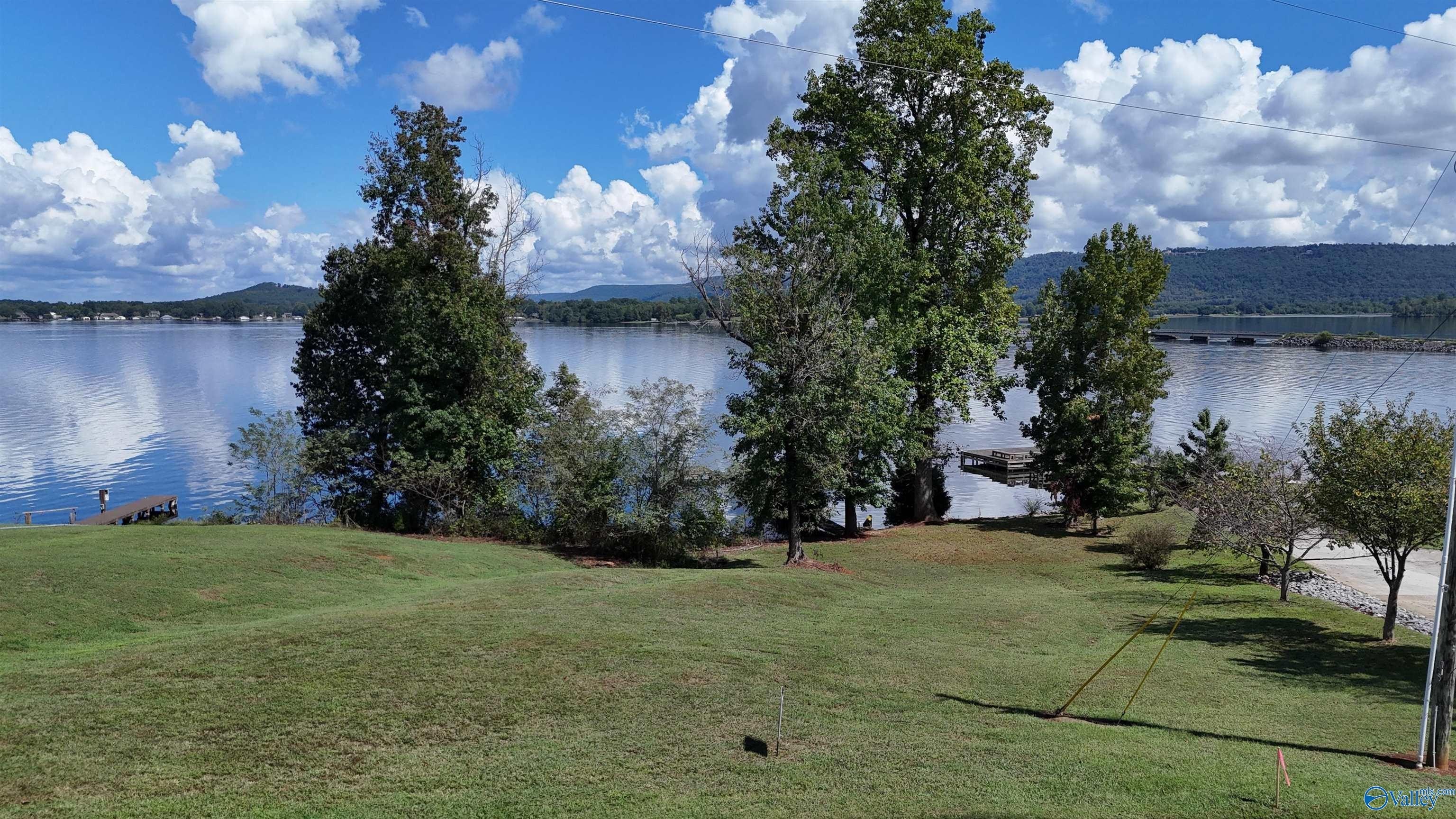 Waterfront Land in Guntersville, AL