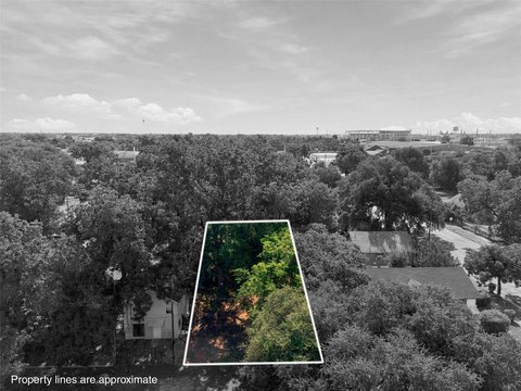Land, Waco, TX