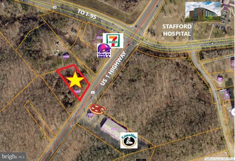 Commercial Lot in Courthouse Area