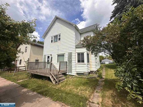 Duplex with Shared Yard and Garage