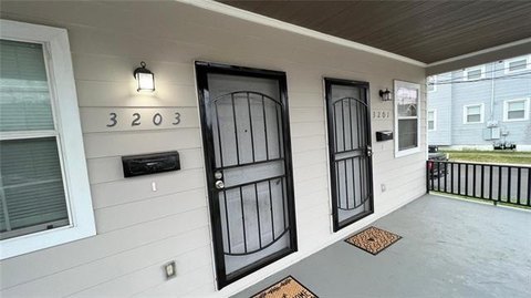 Craftsman-Style Duplex