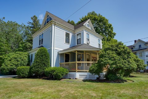 4-Unit Multifamily Property with Parking