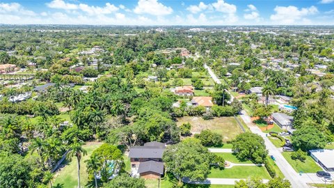 Land, Miami, FL