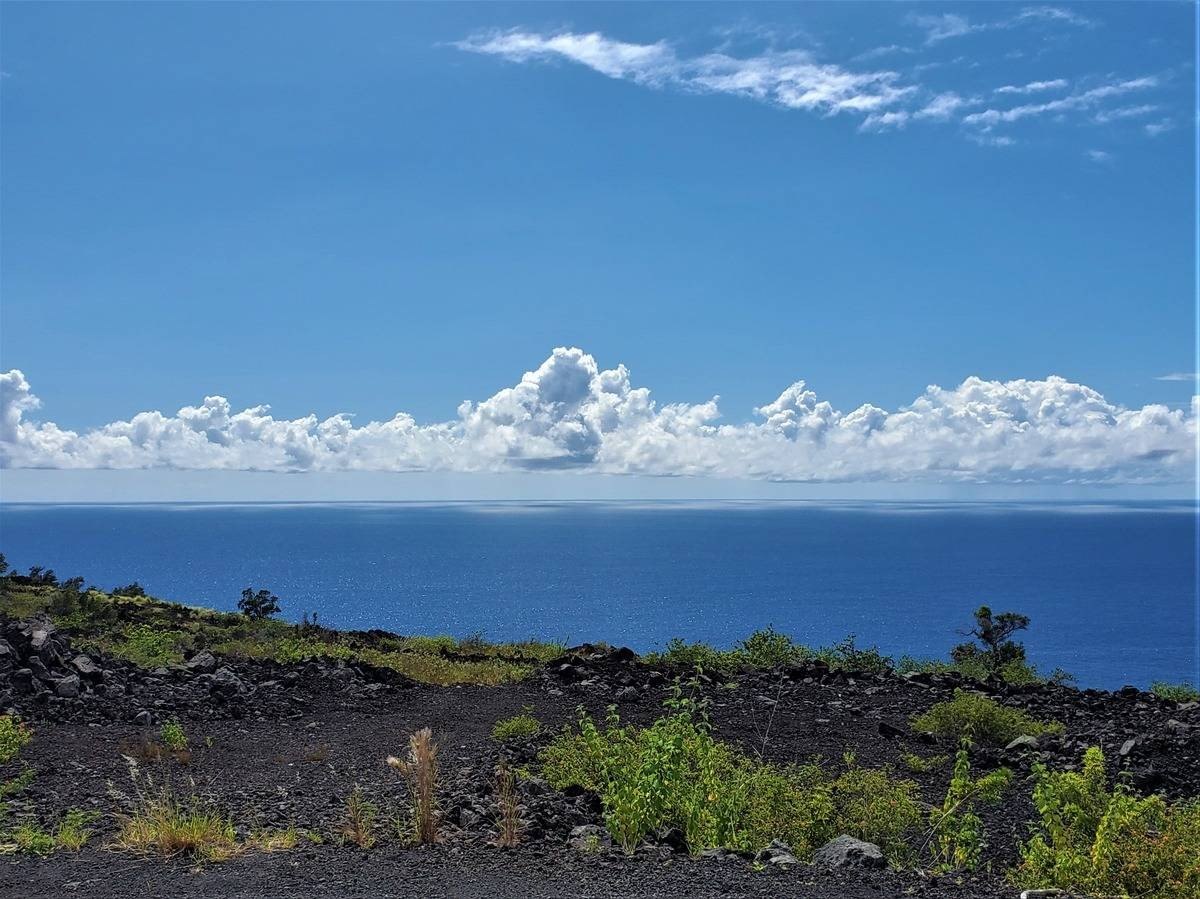 Captain Cook Land with Ocean Views