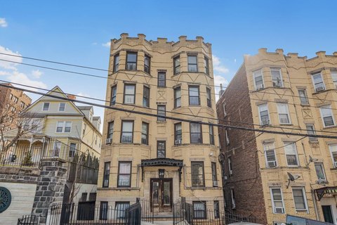 Brick 9-Unit Apartment Building