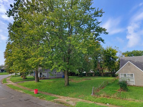 Land, Columbus, OH