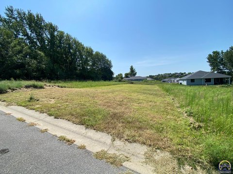 Land, Topeka, KS
