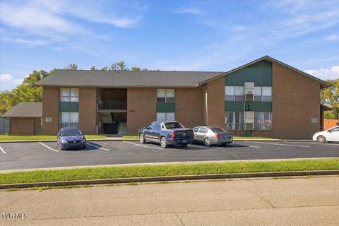 Eight-Unit Apartment Building