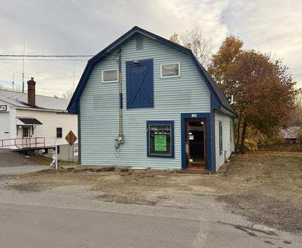 Retail/Residential Space in Monson, ME