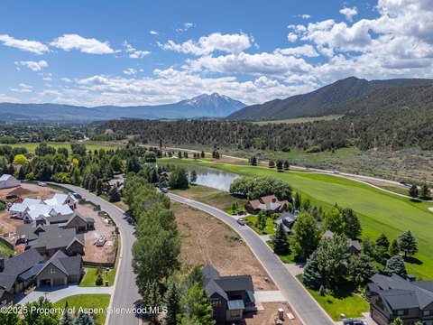 Flat Lot in Aspen Glen