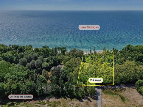 Land, Ludington, MI