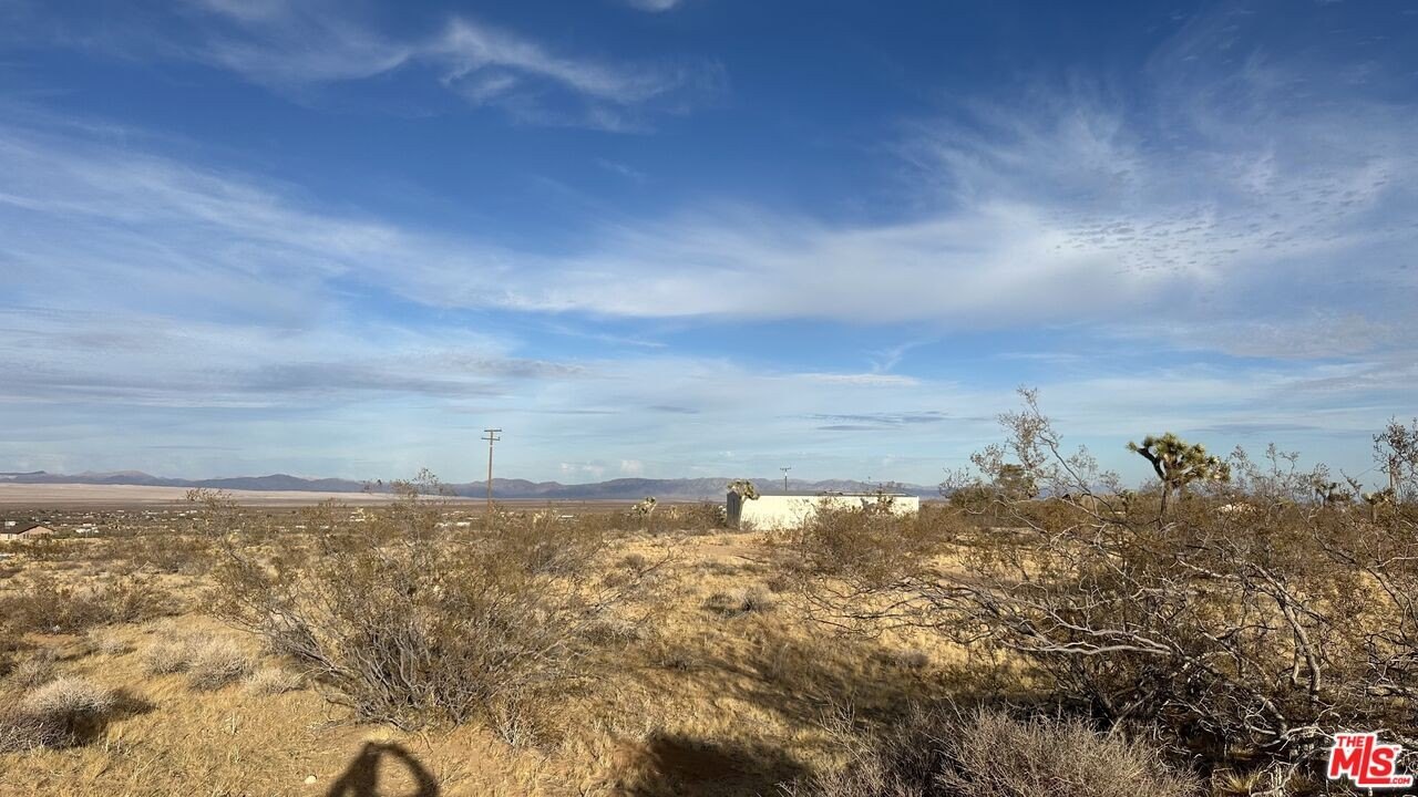 Land in Landers with Views