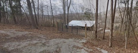 Bowling Green Acreage with Barn