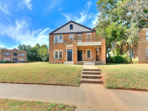 Renovated Duplex with Garage Apartments