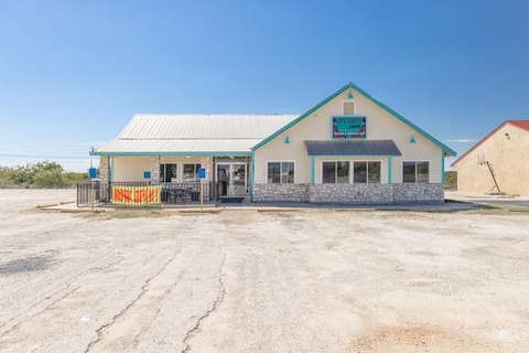 Established Restaurant on Highway 87