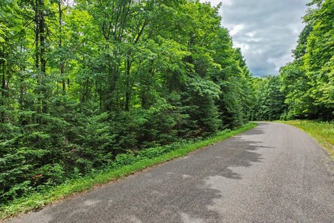 Wooded Waterfront Recreation Land