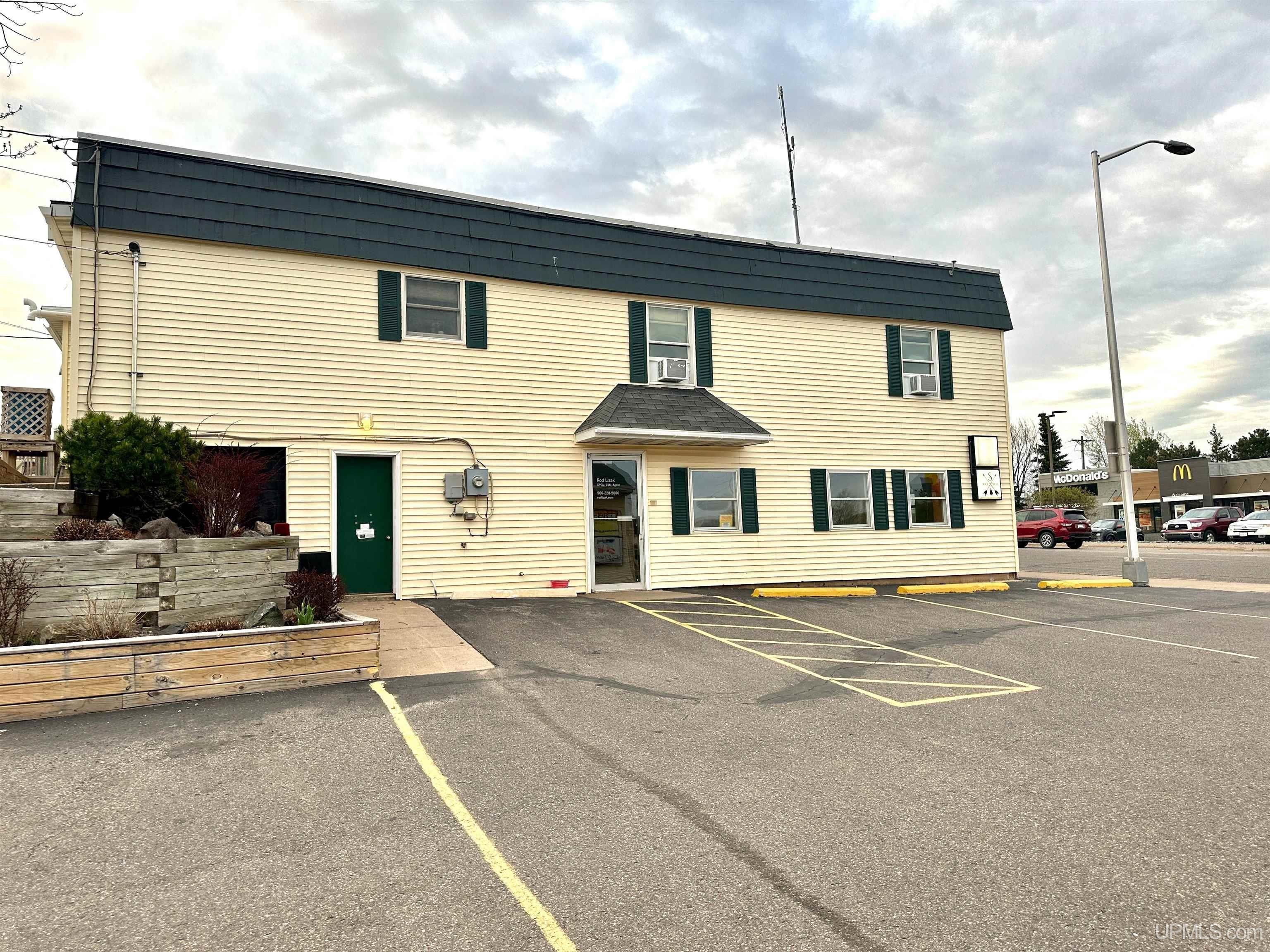 Marquette Commercial Investment Opportunity