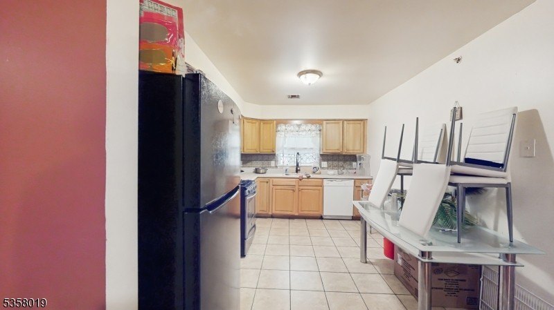 Picture 16
