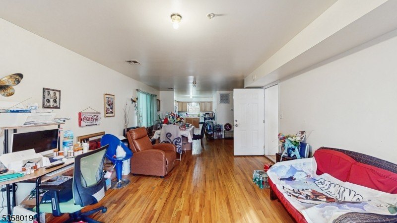 Picture 3
