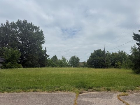 LAND - Paris, TX
