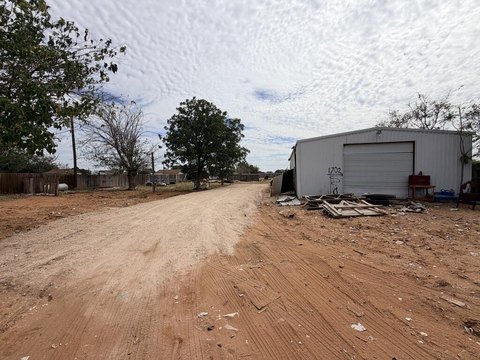 Land, Midland, TX