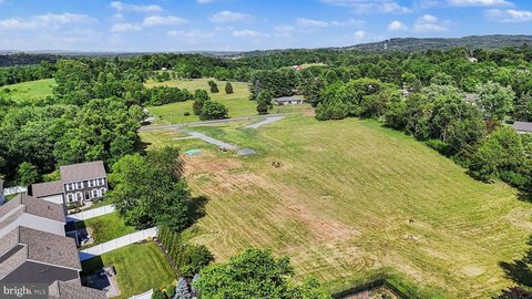LAND - MECHANICSBURG, PA