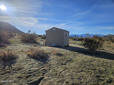 LAND - Lancaster, CA