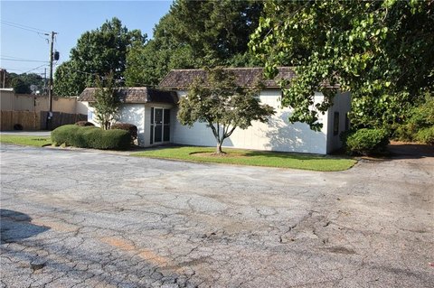 Lawrenceville Commercial Building For Sale