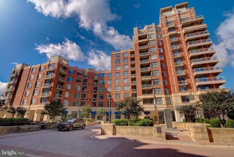 Residential Income Property with Terrace