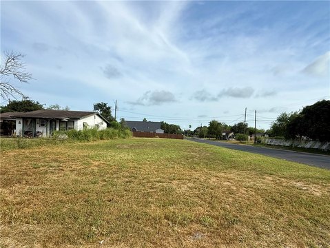 LAND - Kingsville, TX