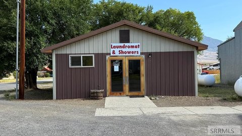 Established Laundromat in Mackay, Idaho