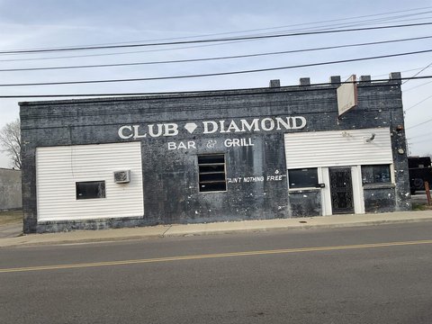 Commercial Building in Jackson, TN