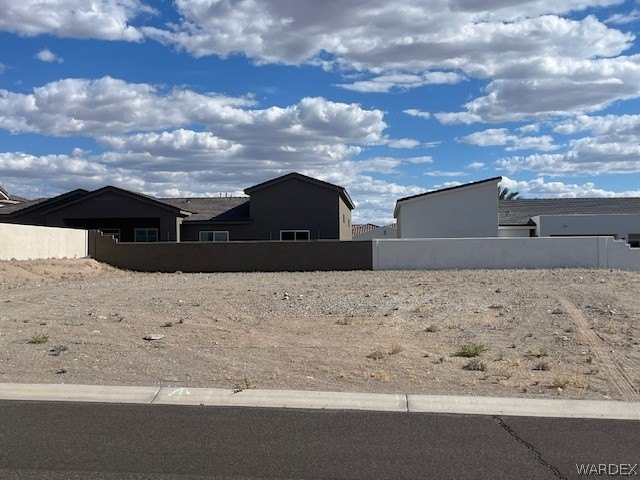 Fort Mohave Land in Greens